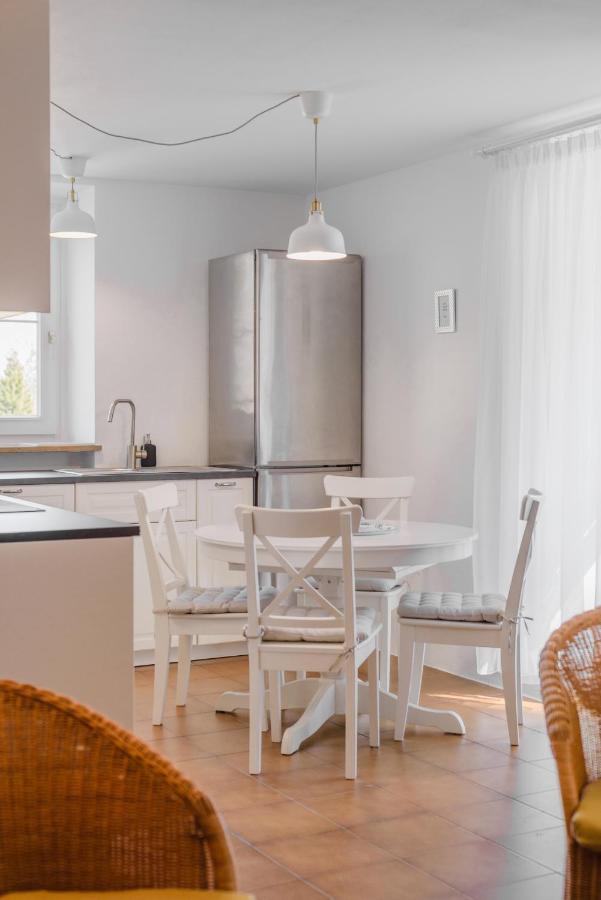 Renoviertes Apartment Mit Terrasse An Der Piste Mit Kostenlosen Wifi Carezza al Lago Eksteriør bilde