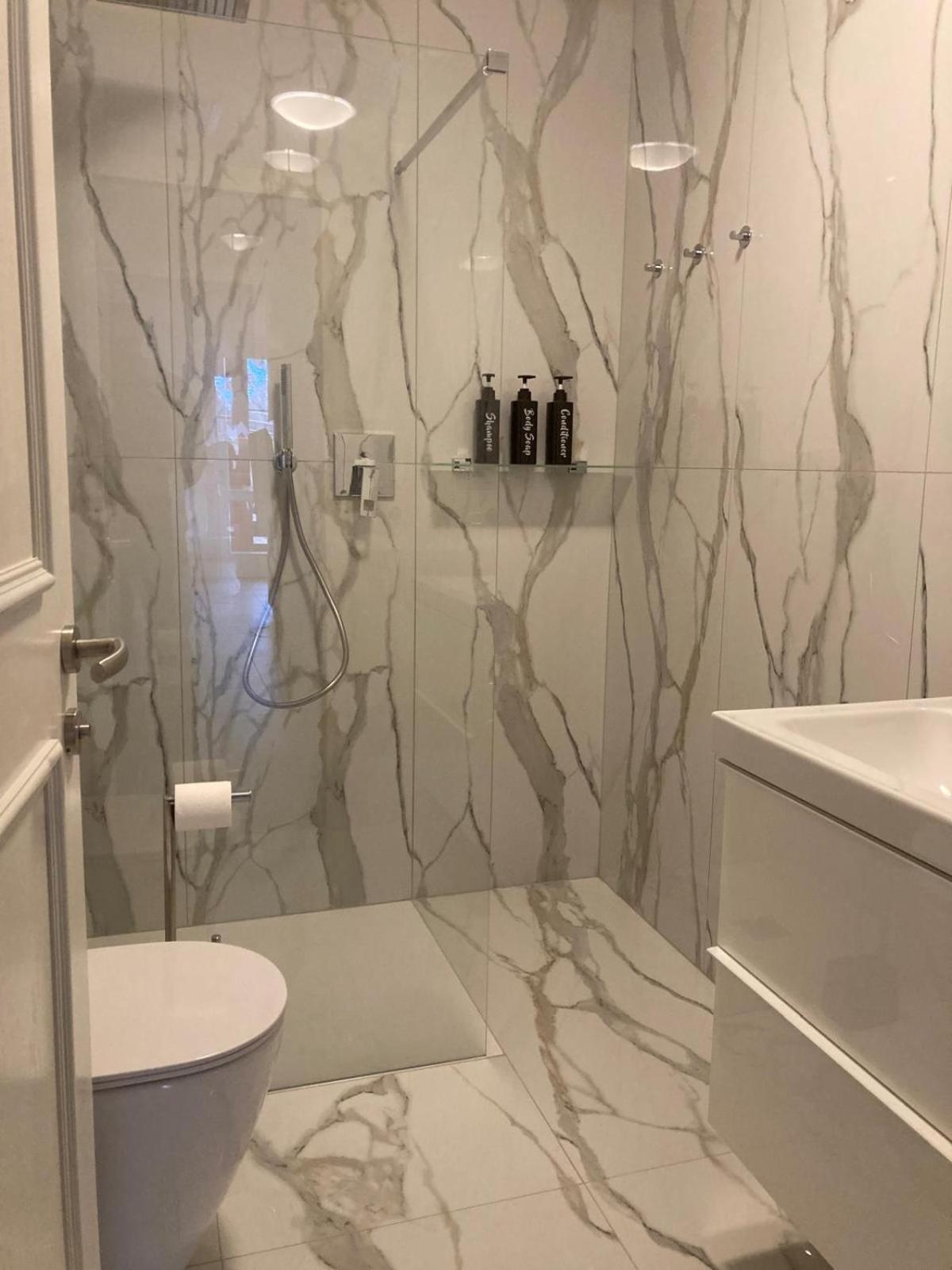 Renoviertes Apartment Mit Terrasse An Der Piste Mit Kostenlosen Wifi Carezza al Lago Eksteriør bilde